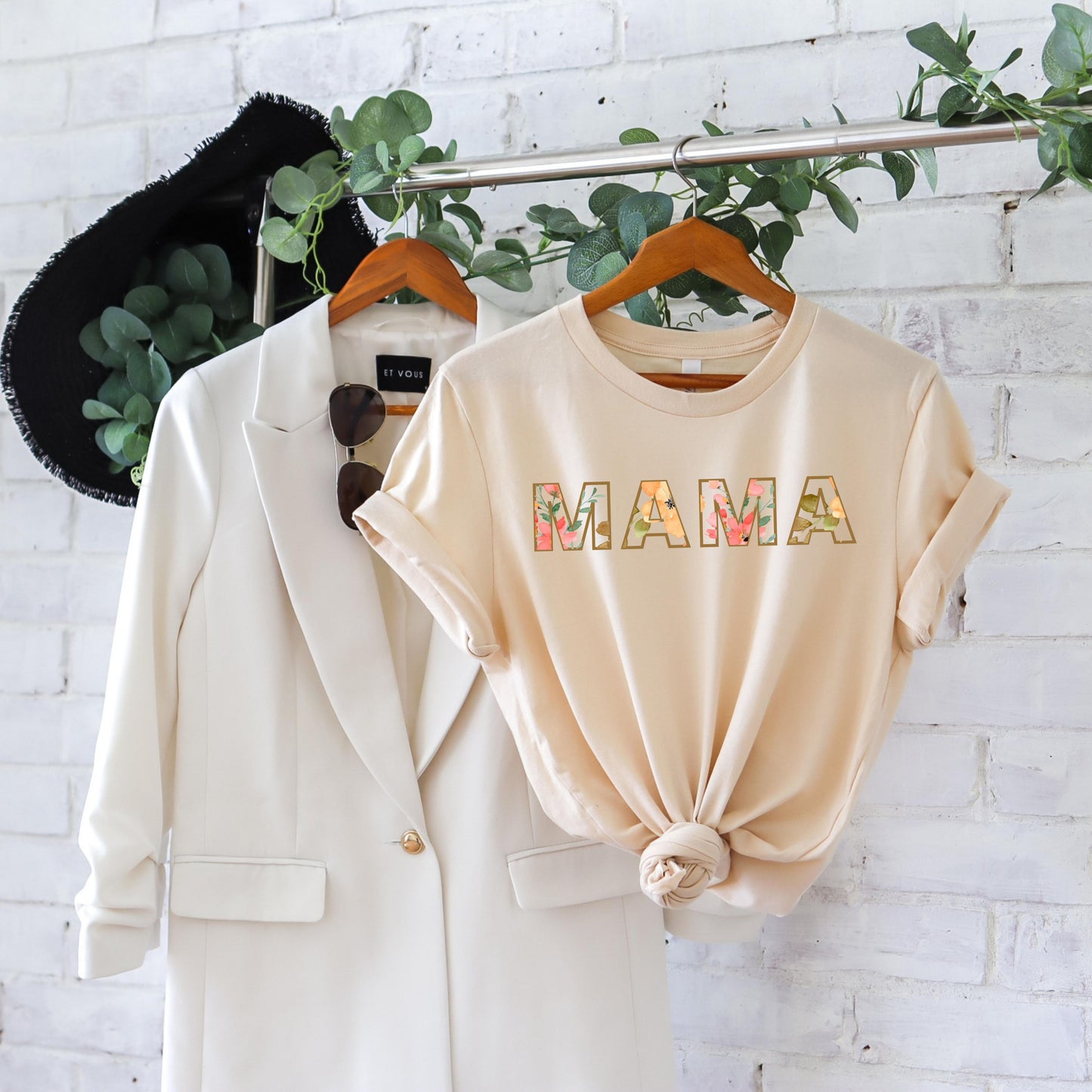 MAMA SPRING FLORAL TEE