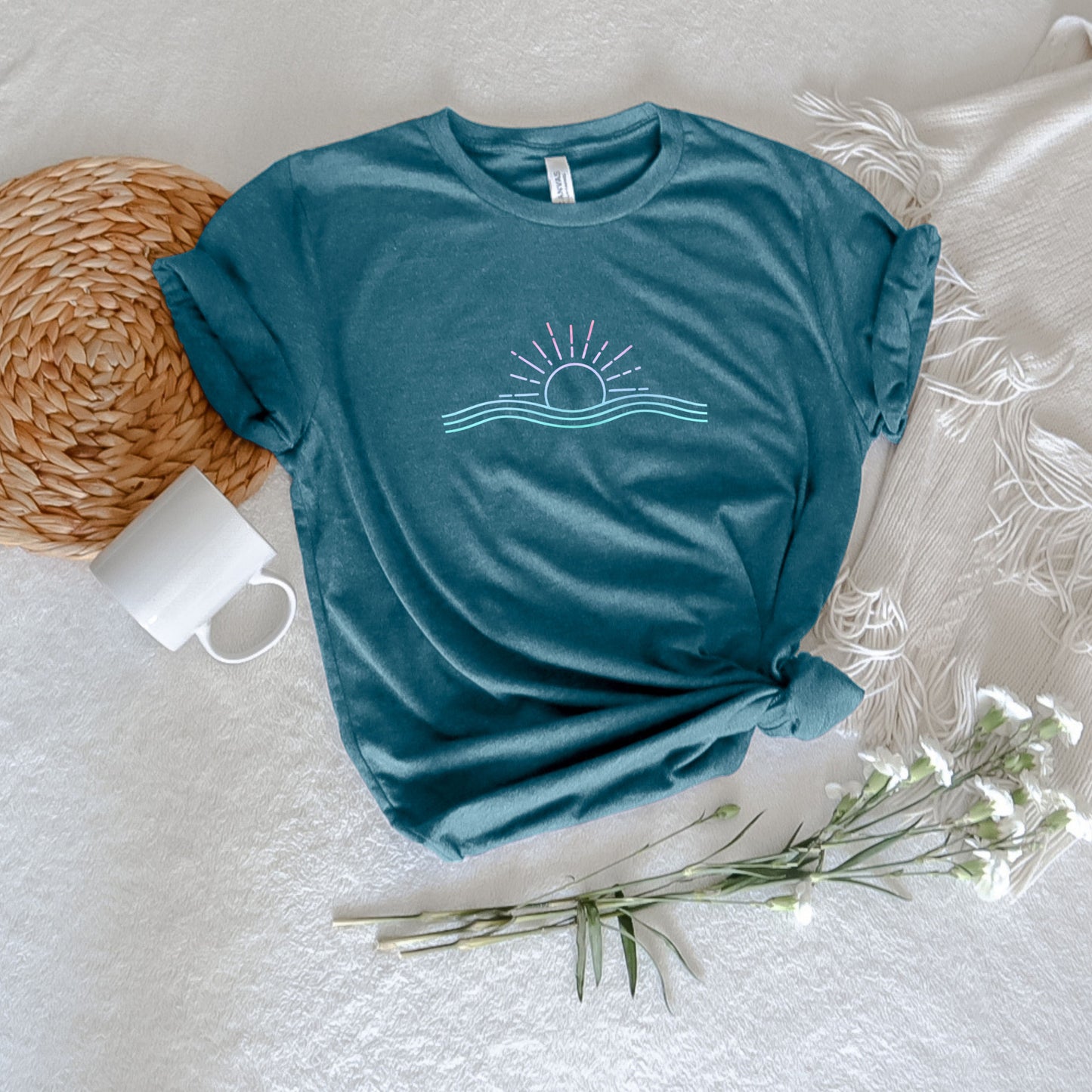 SUN AND WAVES PRISM TEE
