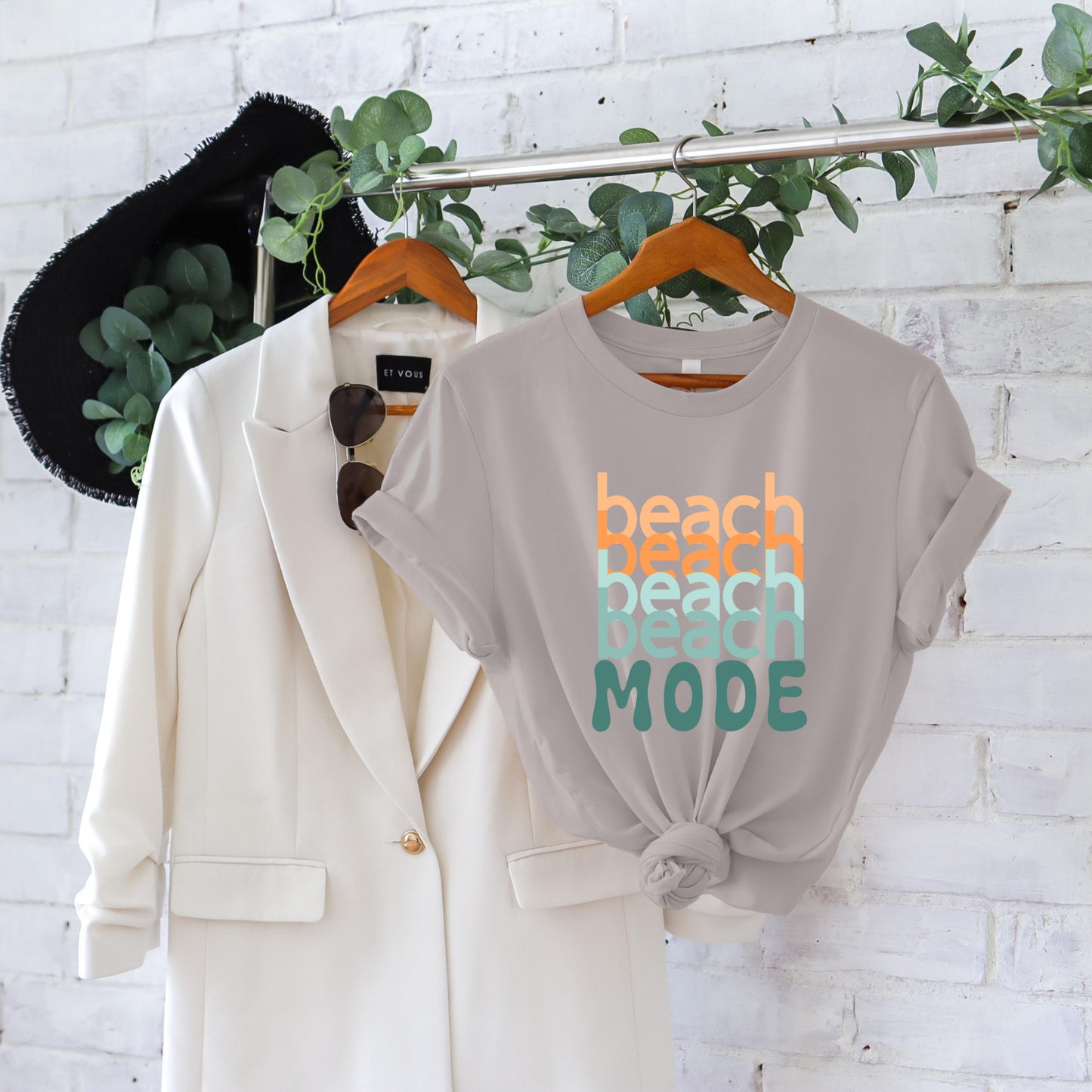 BEACH MODE TEE